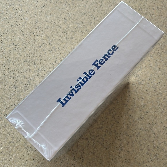 Brand New Invisible Fence GPS Dog Collar Wireless Fence & Tracking Collar - Picture 7 of 14